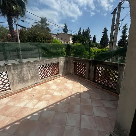 La Serenade